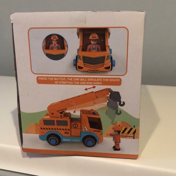 Remote Control Construction Vehicle - Picture 6 of 8